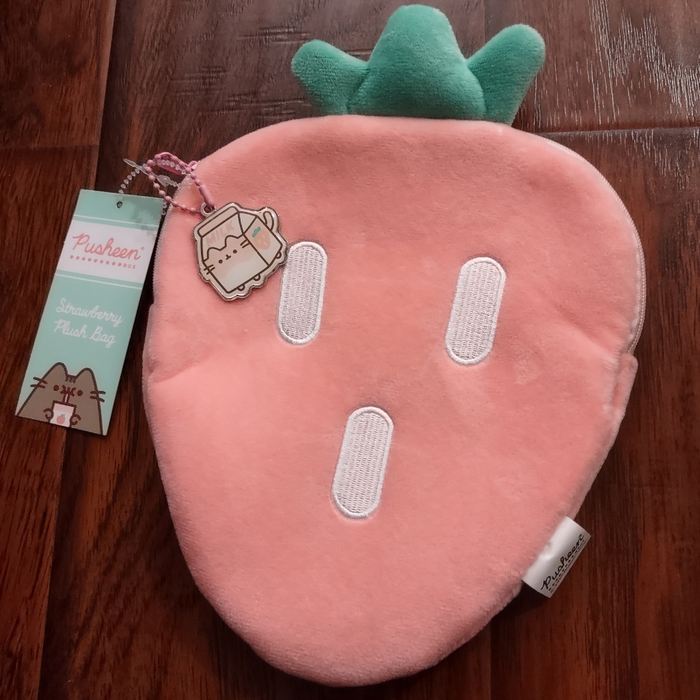 Pusheen Box Exclusive Strawberry Clutch Bag